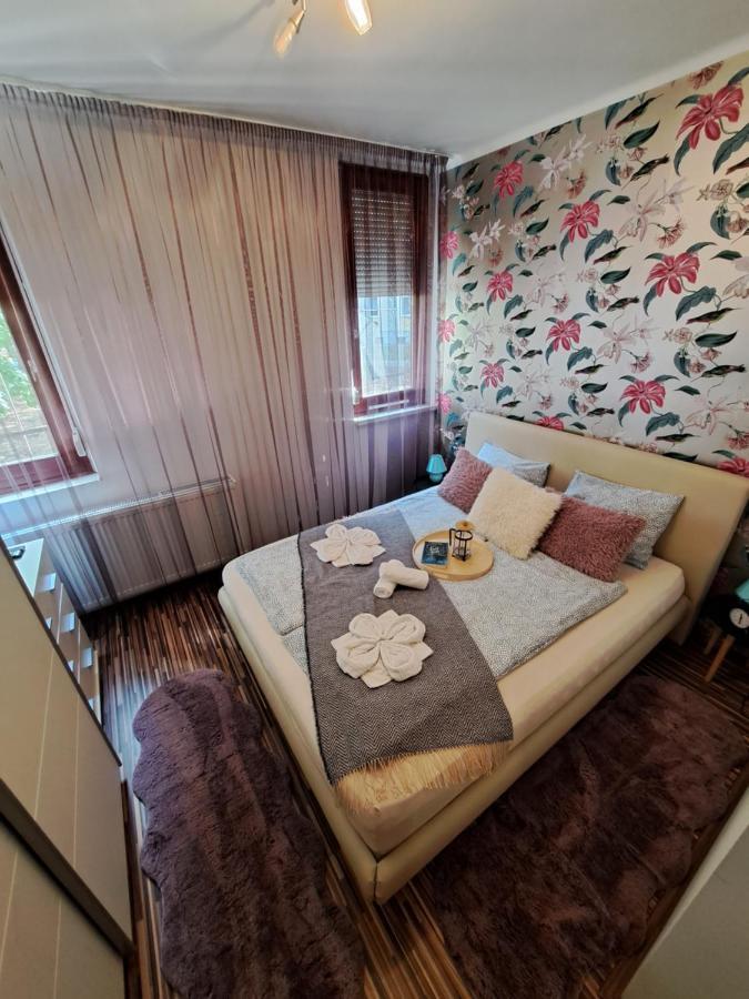 Wanderer Station Apartment Дебрецен Екстериор снимка